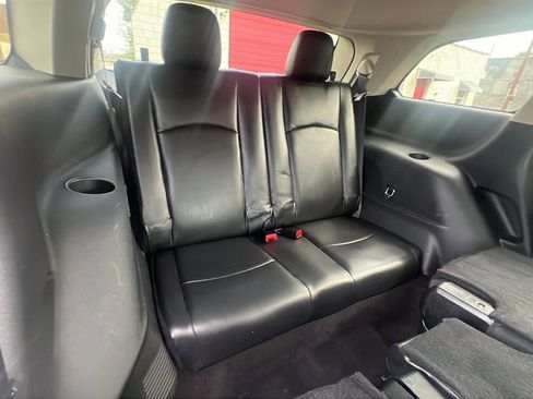 Used 2015 Dodge Journey R/T w/ Flexible Seating Group image 11