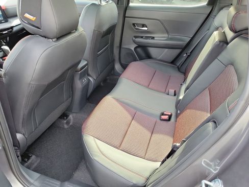 New 2026 Nissan Kicks SR w/ SR Premium Package FWD image 12