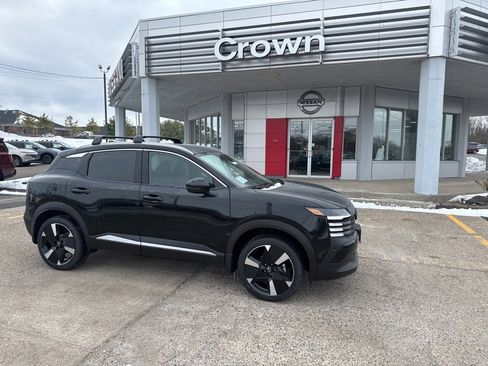 New 2026 Nissan Kicks SR image 1