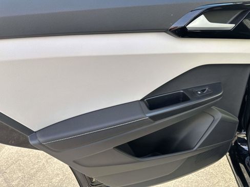 New 2026 Volkswagen Taos S image 9