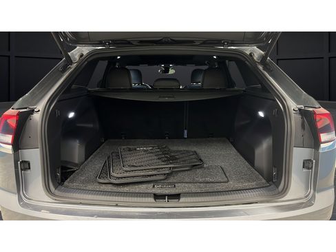 Used 2024 Volkswagen Atlas Cross Sport SEL R-Line AWD/4WD image 26