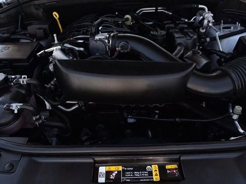 Used 2023 Dodge Durango GT image 28