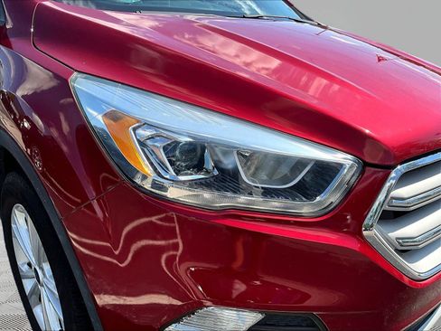 Used 2019 Ford Escape SEL AWD/4WD image 30