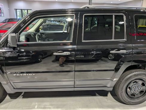 Used 2016 Jeep Patriot Sport image 5