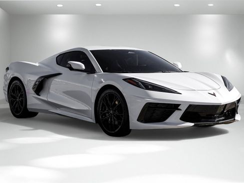 Used 2024 Chevrolet Corvette Stingray Coupe w/ 1LT image 5