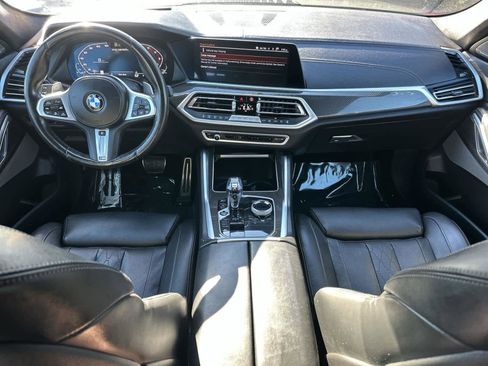 Used 2022 BMW X6 M50i w/ Executive Package image 10