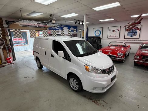Used 2020 Nissan NV200 SV FWD image 3