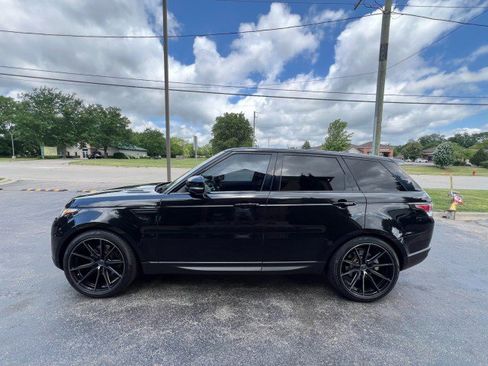 Used 2017 Land Rover Range Rover Sport SE image 5