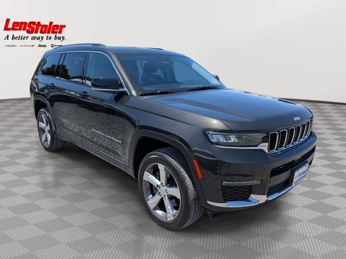 Used 2022 Jeep Grand Cherokee L Limited AWD/4WD image 7