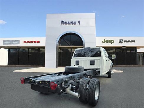 New 2026 RAM 5500 Tradesman w/ Chrome Appearance Group image 9