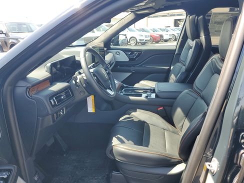 New 2026 Lincoln Aviator Black Label image 11