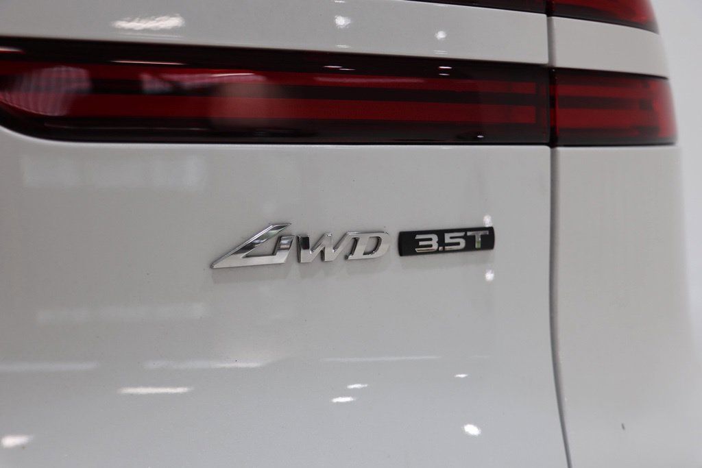 Used 2026 Genesis GV70 3.5T Sport Prestige AWD/4WD image 11