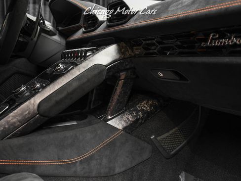 Used 2018 Lamborghini Huracan Performante image 25