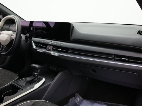 Used 2025 Kia K4 GT-Line FWD image 39