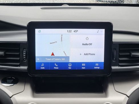 Certified 2022 Ford Explorer XLT w/ Equipment Group 202A image 16