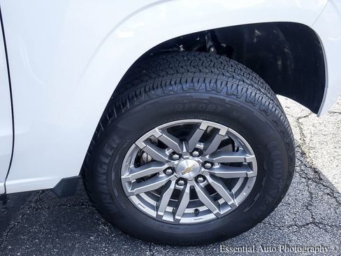 Used 2023 Chevrolet Colorado LT w/ LT Convenience Package AWD/4WD image 9
