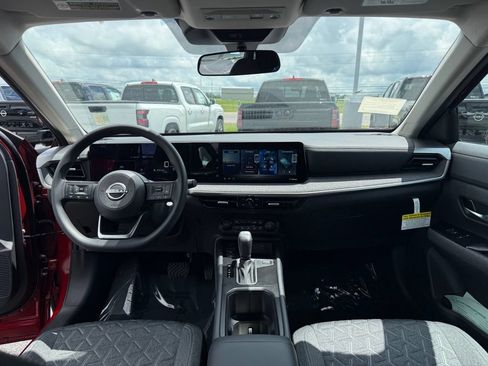 New 2026 Nissan Kicks SV w/ Cold Weather Package FWD image 10
