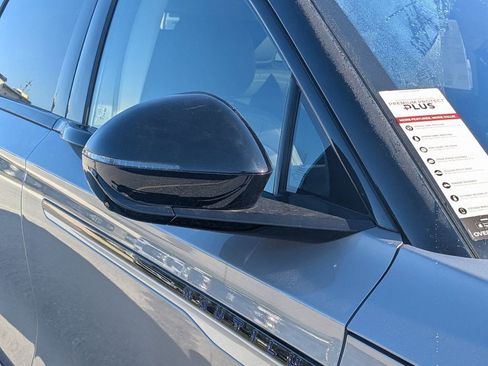 New 2025 Lincoln Nautilus Reserve AWD/4WD image 10