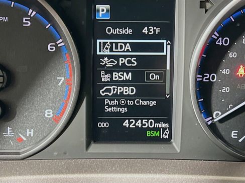 Certified 2018 Toyota RAV4 XLE image 12