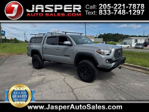 Used 2021 Toyota Tacoma TRD Off-Road w/ Technology Package AWD/4WD image 1