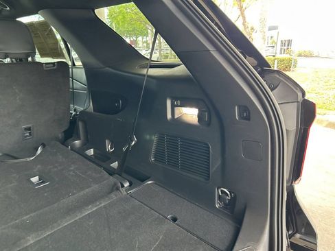 Used 2025 Ford Explorer ST-Line AWD/4WD image 35