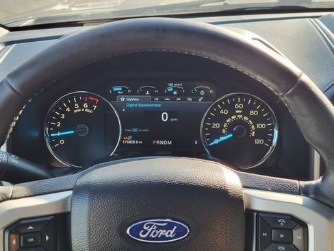Used 2018 Ford F150 Lariat w/ Equipment Group 502A Luxury AWD/4WD image 15