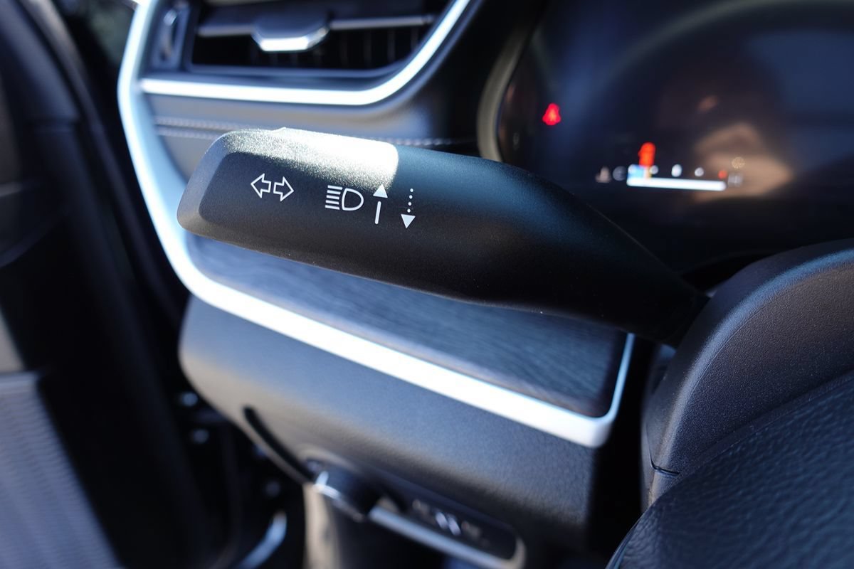 Used 2024 Jeep Grand Cherokee Limited w/ Black Appearance Package AWD/4WD image 56