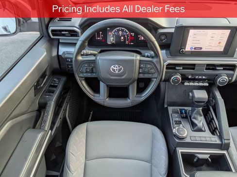 Certified 2025 Toyota Tacoma SR5 AWD/4WD image 17