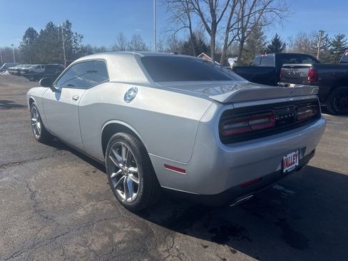Used 2022 Dodge Challenger GT AWD/4WD image 5