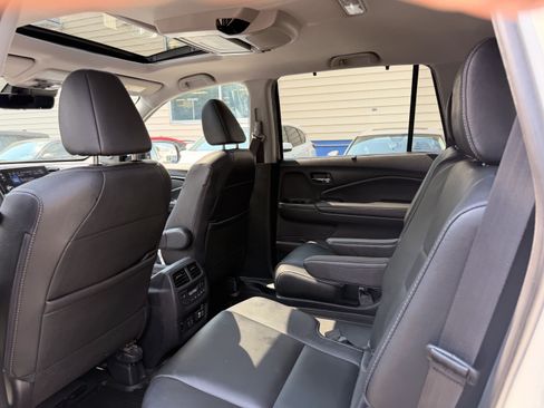 Used 2019 Honda Pilot Touring image 26
