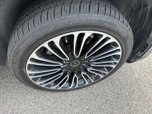 Used 2020 Lincoln Aviator Black Label w/ Dynamic Handling Package AWD/4WD image 7