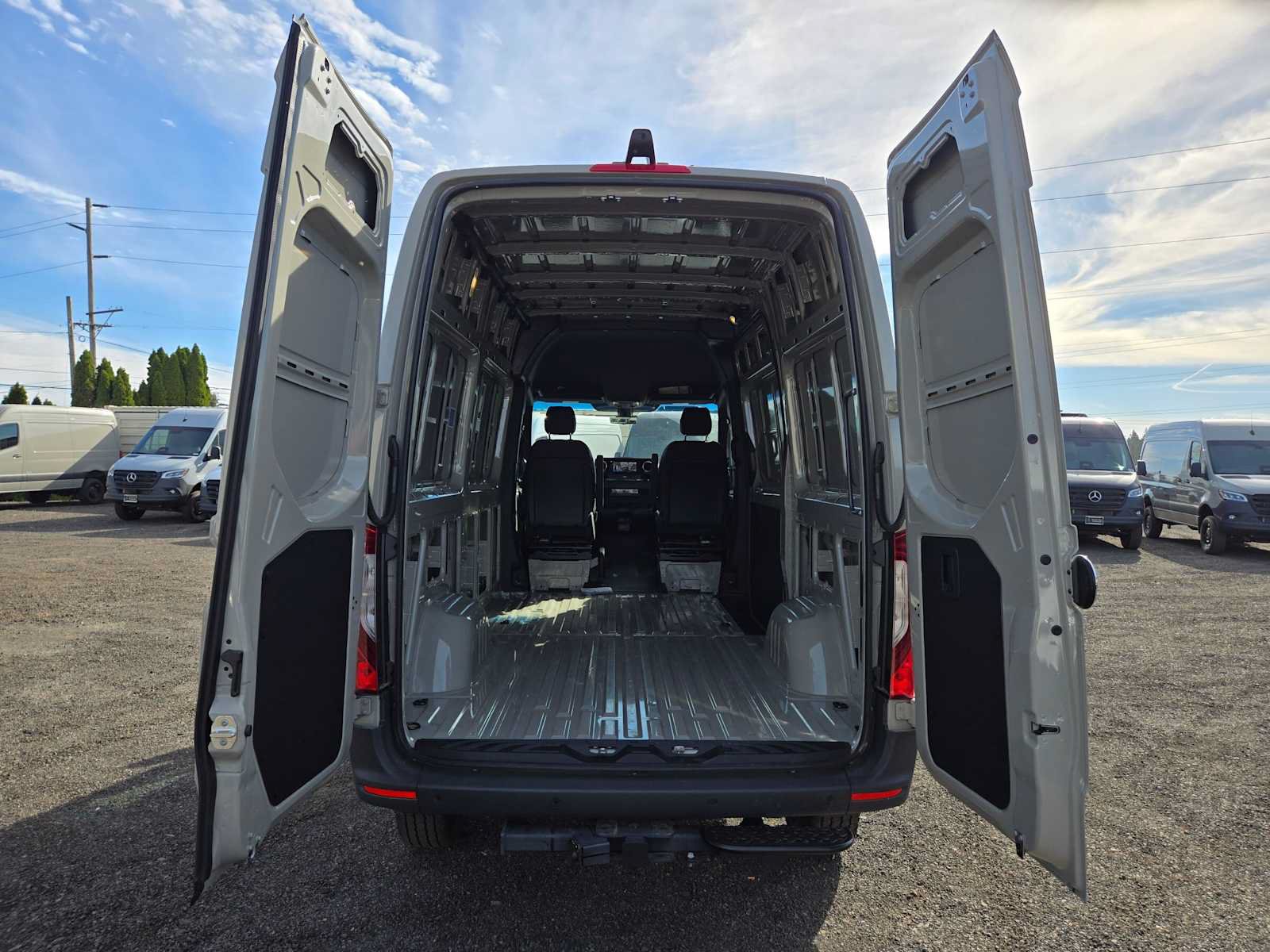 Used 2026 Mercedes-Benz Sprinter 2500 image 17