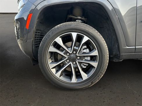 Used 2022 Jeep Grand Cherokee Overland image 10