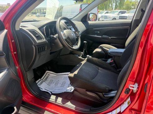 Used 2018 Mitsubishi Outlander Sport ES FWD image 10
