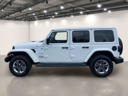 Used 2021 Jeep Wrangler Unlimited Sahara w/ Safety Group AWD/4WD image 4