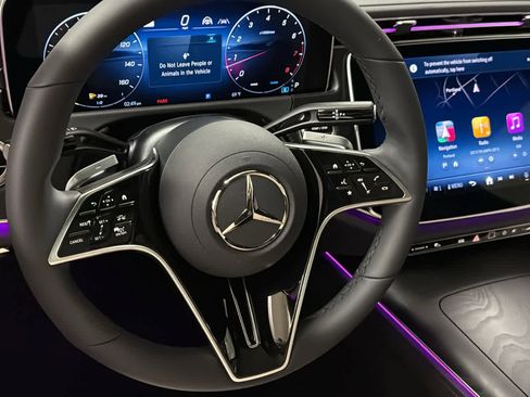 New 2026 Mercedes-Benz E 350 4MATIC Sedan image 23