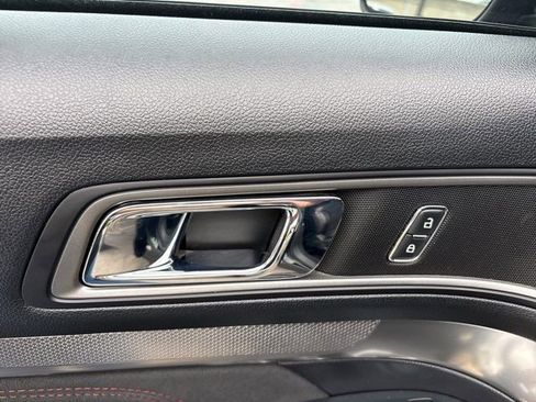 Used 2019 Ford Explorer XLT w/ Equipment Group 202A image 21