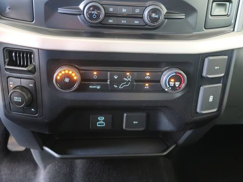 Used 2021 Ford F150 XLT AWD/4WD image 28