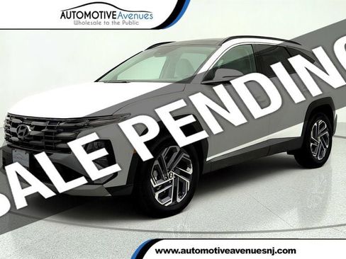 Used 2025 Hyundai Tucson Limited AWD/4WD image 1