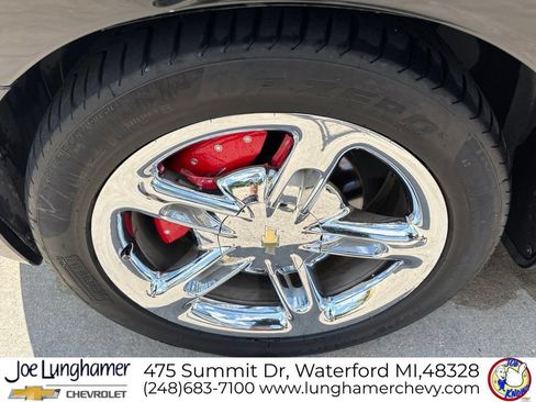 Used 2004 Chevrolet SSR RWD image 9