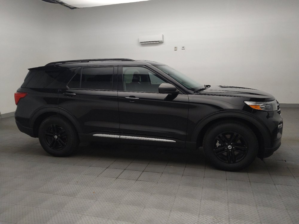Used 2023 Ford Explorer XLT w/ Equipment Group 202A RWD image 11
