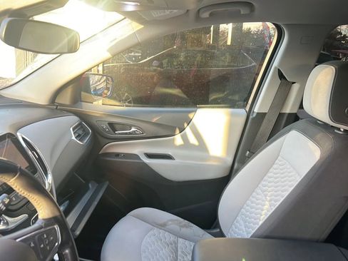 Used 2020 Chevrolet Equinox LT image 33