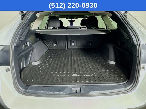 Used 2025 Subaru Outback Premium AWD/4WD image 32