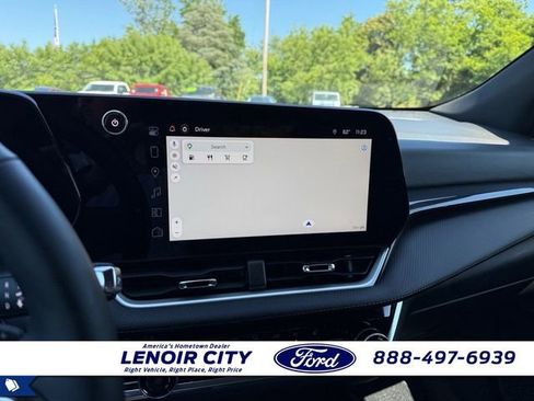 Used 2025 Chevrolet Equinox LT AWD/4WD image 25
