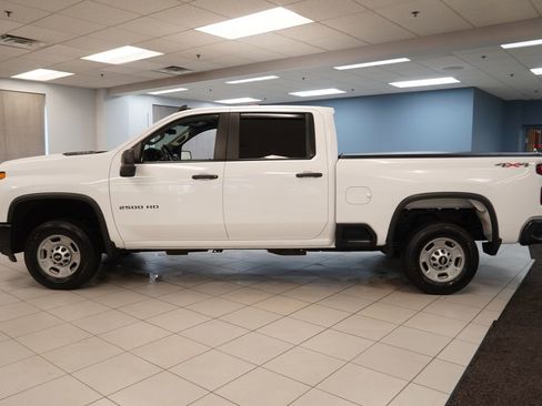 Used 2024 Chevrolet Silverado 2500 W/T w/ WT Convenience Package AWD/4WD image 2