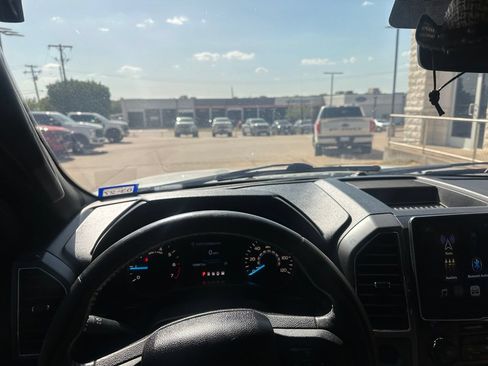 Used 2018 Ford F150 XLT w/ Equipment Group 302A Luxury RWD image 5