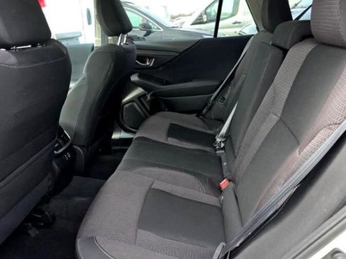 Used 2024 Subaru Outback Premium image 9