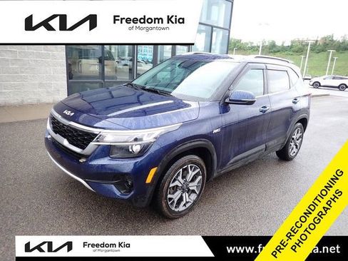 Certified 2023 Kia Seltos EX AWD/4WD image 1