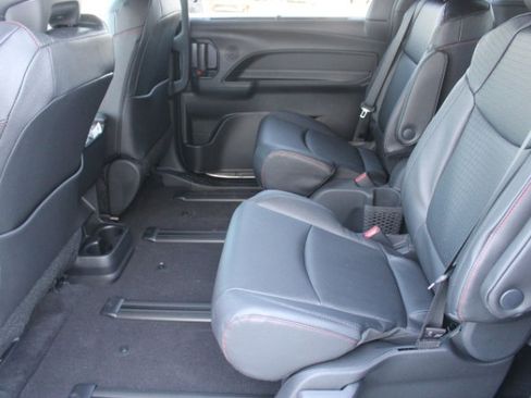 New 2026 Toyota Sienna XSE image 14