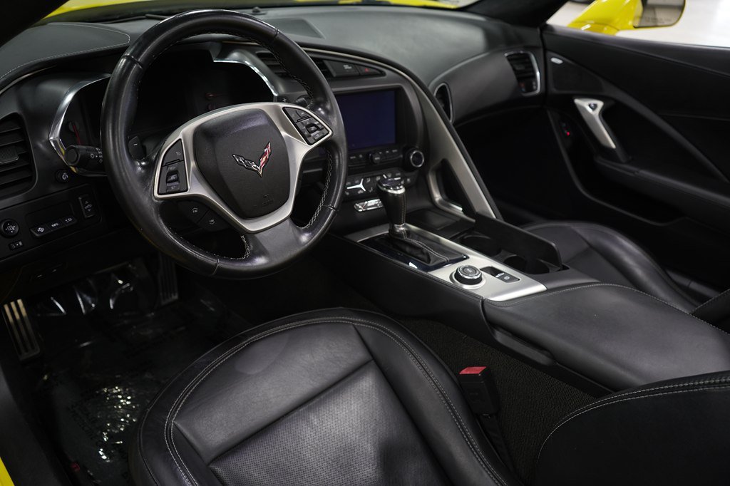 Used 2015 Chevrolet Corvette Stingray Convertible w/ 3LT Preferred Equipment Group RWD image 18